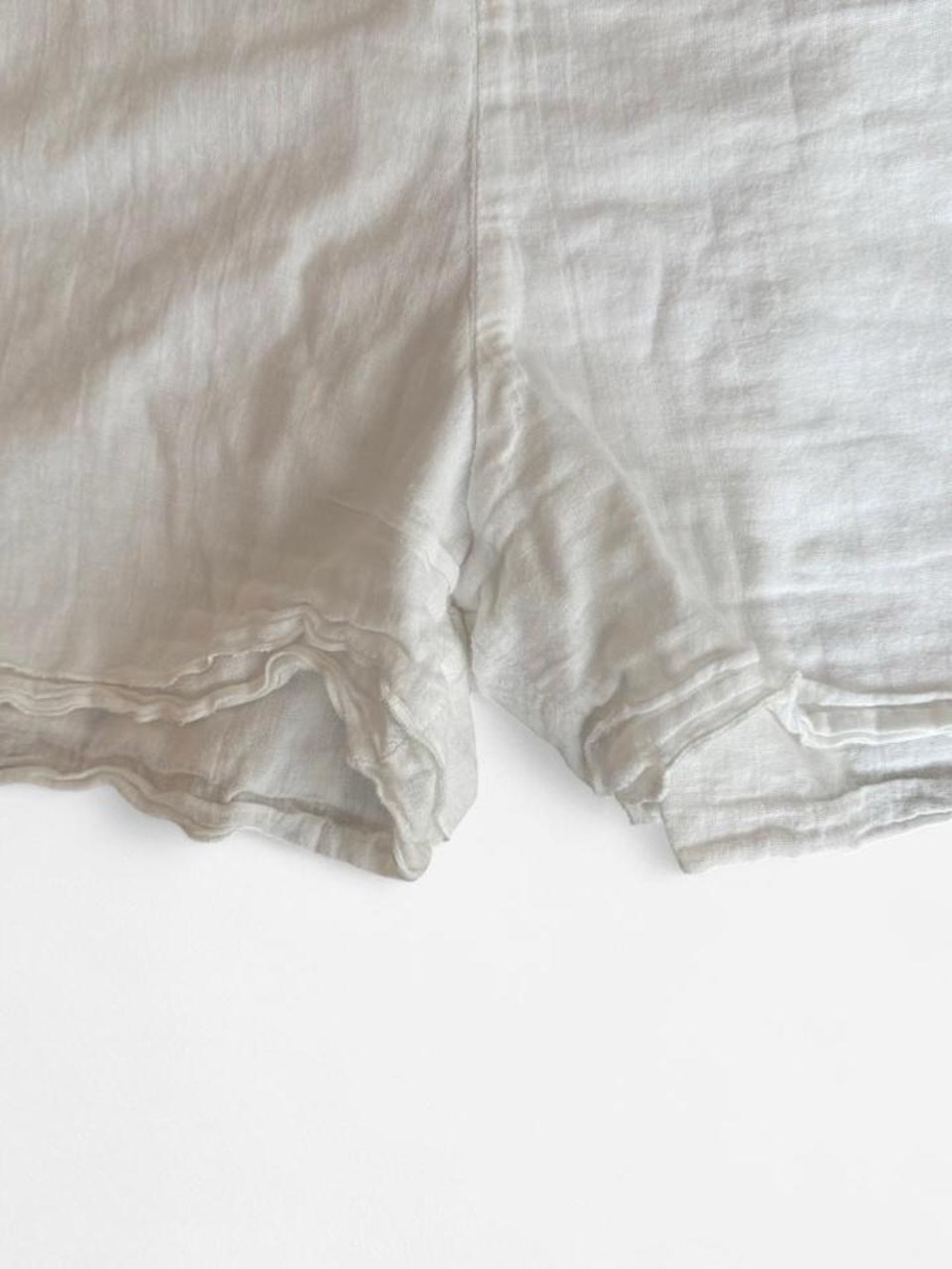 Women's White Cotton Linen Casual Shorts - Picture 3 of 6